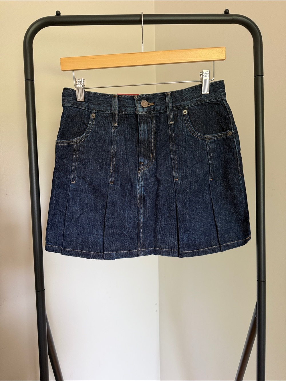 Levi’s Pleated Denim Mini Skirt